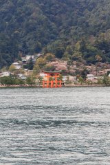01-The great Torii of Itsukushima-jinja